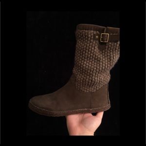 UGG Lyza Brown Boots